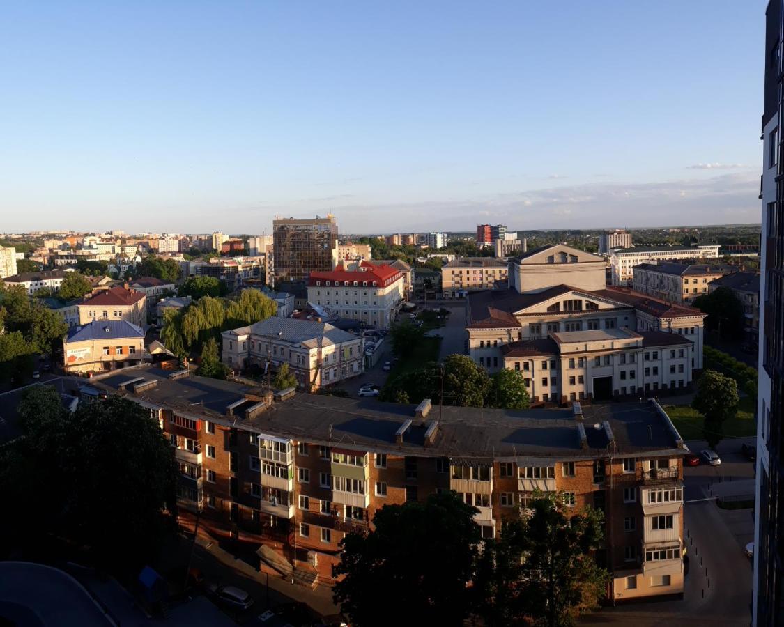 Чудова Квартира В Центрі Міста 罗夫诺 外观 照片